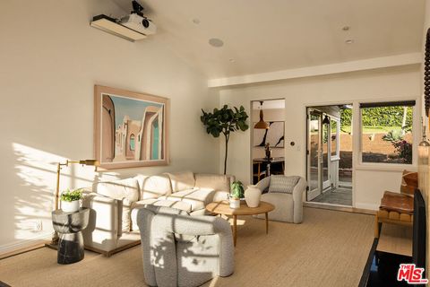 Photo of 1954 Comstock Avenue, Los Angeles, CA 90025 (MLS # 26663227)