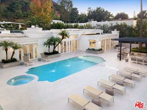 Photo of 505 EVELYN Place, Beverly Hills, CA 90210 (MLS # 26989289)