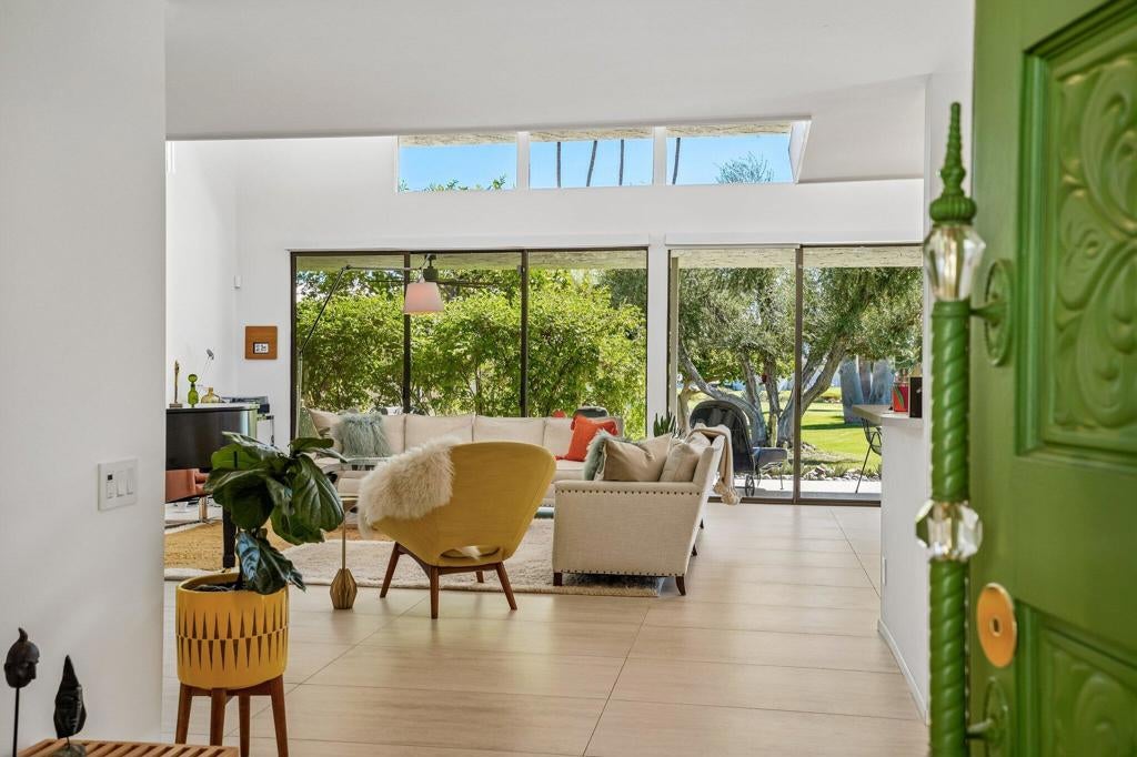 2320 Paseo Del Rey