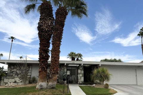 Photo of 2320 Paseo Del Rey, Palm Springs, CA 92264 (MLS # 219151653DA)