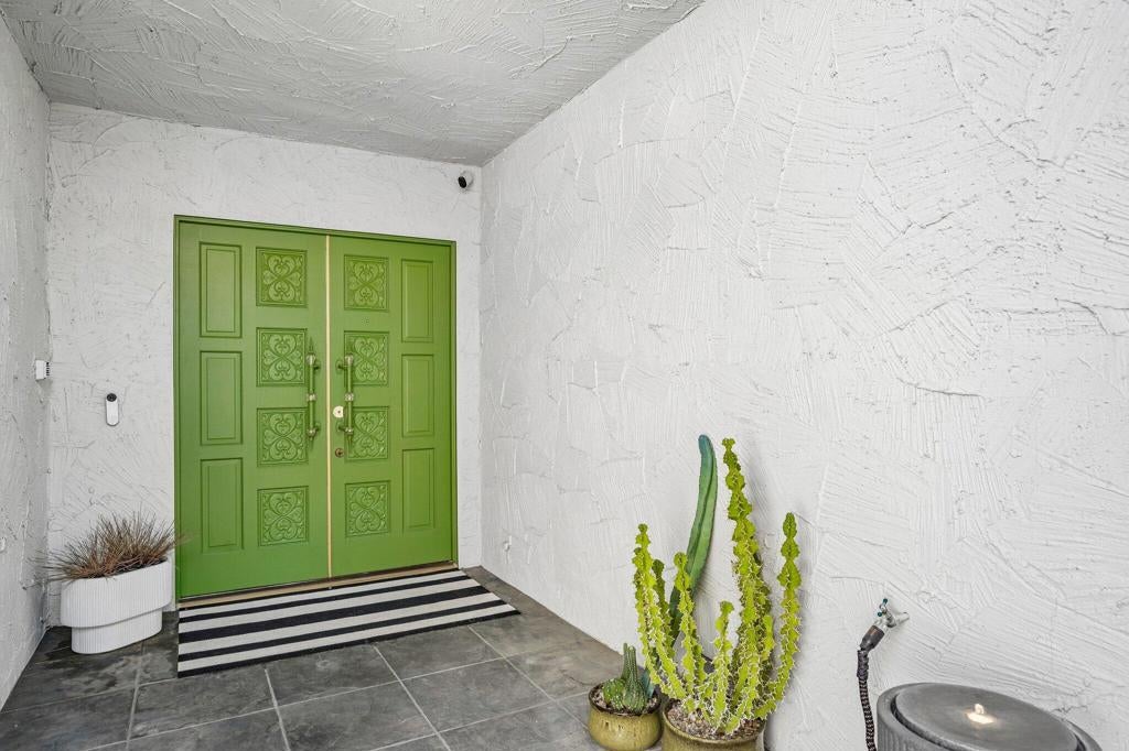 2320 Paseo Del Rey