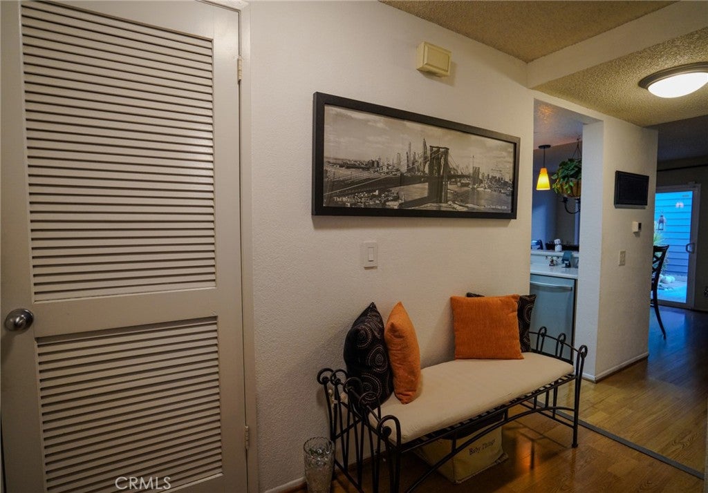 15735 Nordhoff ST 26, Los Angeles CA 91343