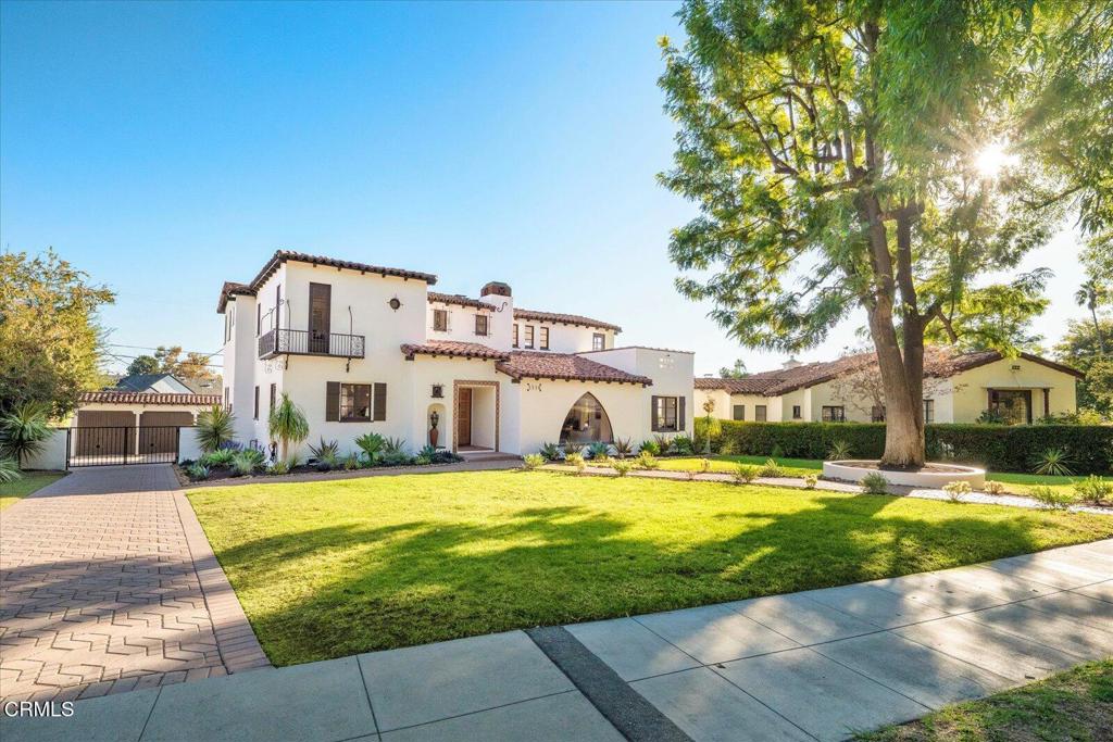 1110 E Mountain Street