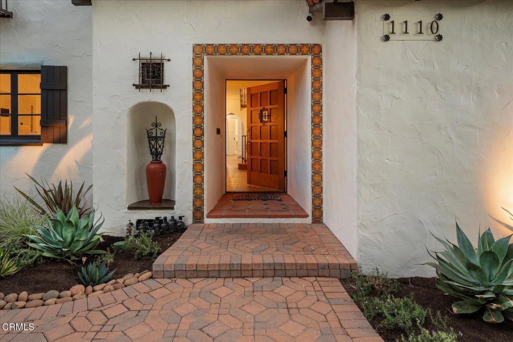 1110 E Mountain Street