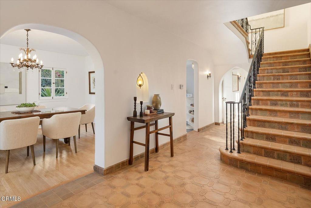 1110 E Mountain Street