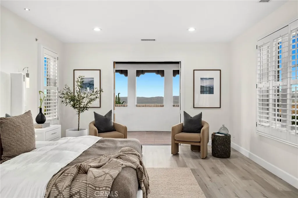 Newport Coast, California 92657, United States, 5 Bedrooms Bedrooms, ,5 BathroomsBathrooms,Residential,Active,220328