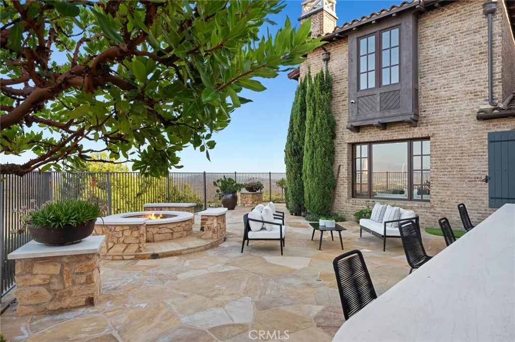 Newport Coast, California 92657, United States, 5 Bedrooms Bedrooms, ,5 BathroomsBathrooms,Residential,Active,220328