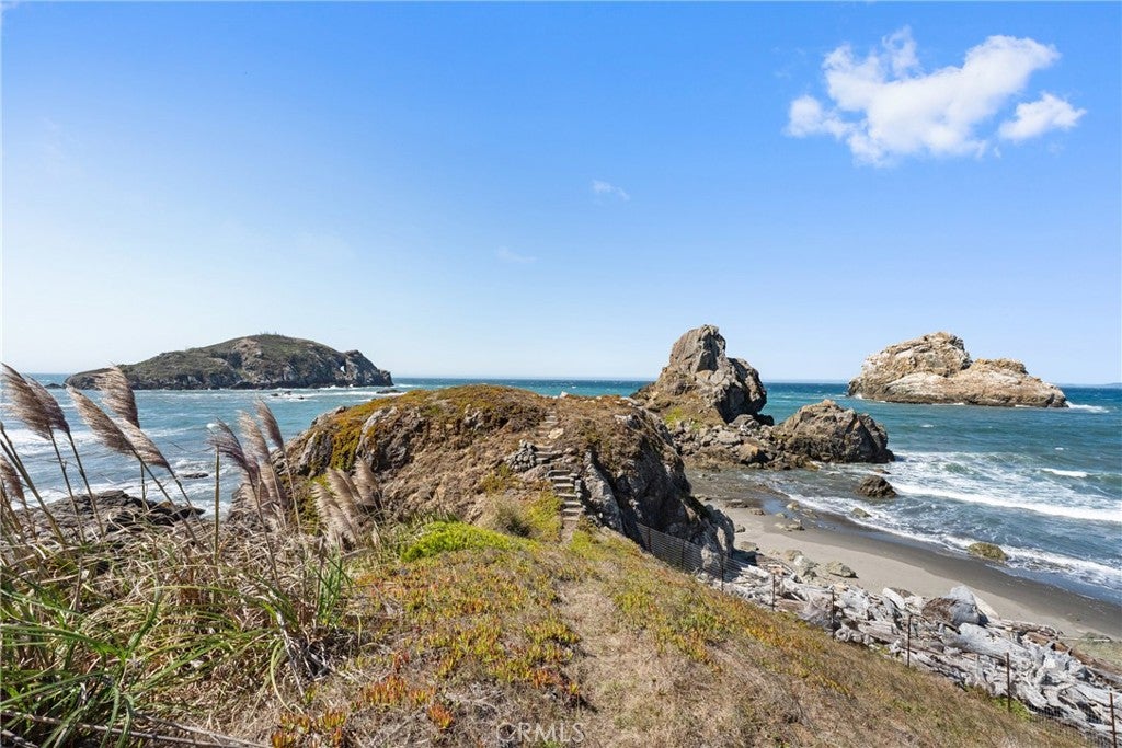 405 Island View