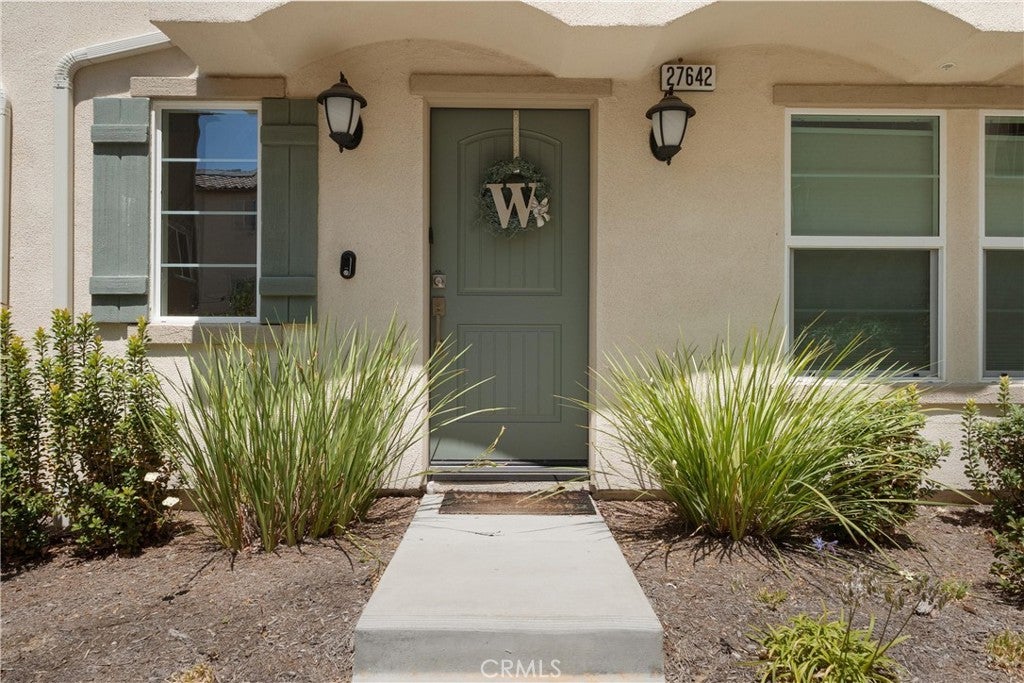 27642 S Rosewood