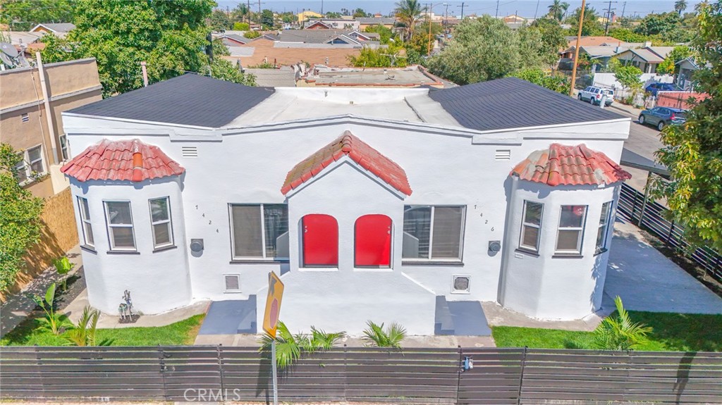 Beautiful Duplex located in the Florence District of Los Angeles, near Huntington Park. Recently Remodeled ~ 2Bed/2Bath each unit + Bonus 1 Bed Studio. Beautiful kitchens with granite countertops, updated bathrooms, Tile flooring in Living Rooms, Kitchens, Hallway’s and Baths, New Carpet in Bedrooms. Freshly painted interior and exterior. Uncovered parking can accommodate 3 cars.