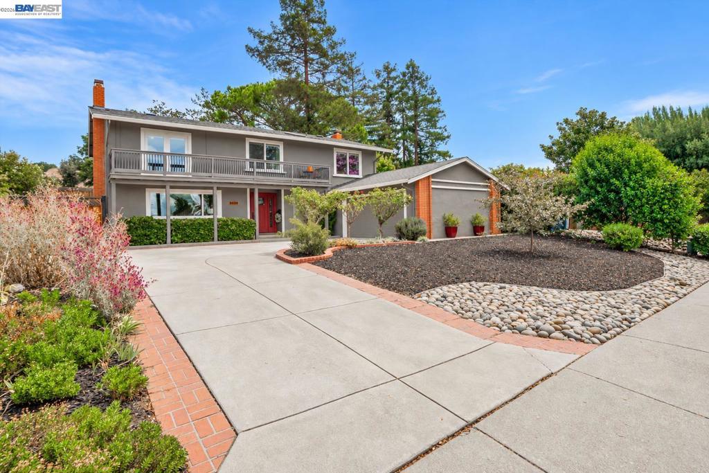 Photo of 3629 Perada Dr, Walnut Creek, CA 94598 (MLS # 41147621)