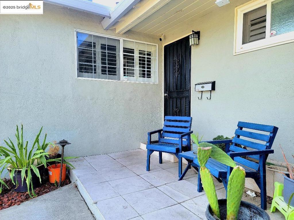 Join us for an open house! This Saturday Sept. 13th and Sunday Sept. 14th between the hours of 11am and 2pm. Welcome to 2301 Beasley Ave, Antioch — one of the best values on the market! This charming home not only offers comfort and space, but also comes with a private pool, a rare find at this price point. Since January, only one Antioch home with a pool has sold at $575K, and the next closest pool home is listed at $824K. That makes this property an incredible opportunity for buyers who want the luxury of a pool without the million-dollar price tag. Inside you’ll find a bright living area, functional kitchen, and well-sized bedrooms, while the backyard is perfect for entertaining, gardening, or enjoying sunny California afternoons by the pool. Ideally located near schools, parks, shopping, dining, and major commuter routes, this home balances lifestyle and location. Don’t miss your chance to own the only Antioch pool home under $575K—schedule your tour today!