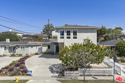 Photo of 828 Mccarthy Court, El Segundo, CA 90245 (MLS # 26992497)