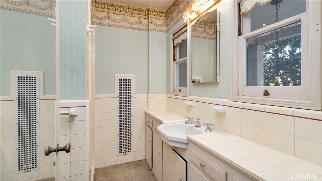 Floral Park - Residential