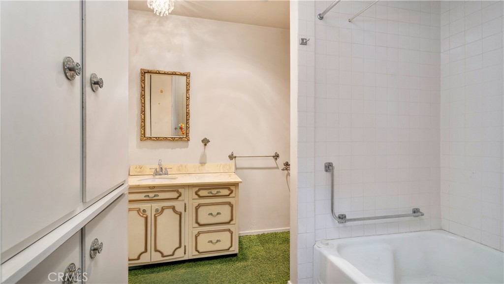 Floral Park - Residential