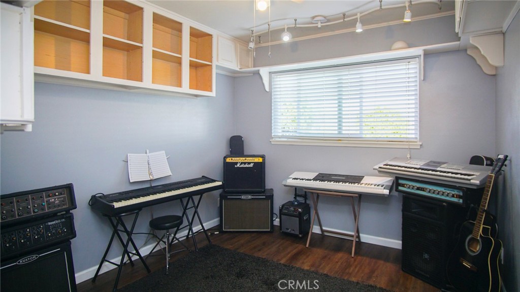 SM Northeast(910) - Residential