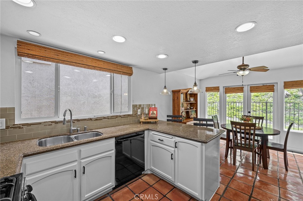 28406 Buena Vista