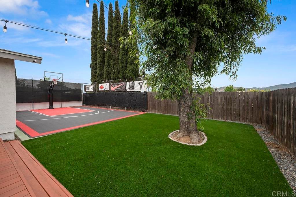 8427 Carlton Oaks Drive