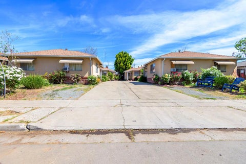 Photo of 820 N 16th Street, San Jose, CA 95112 (MLS # ML82062791)