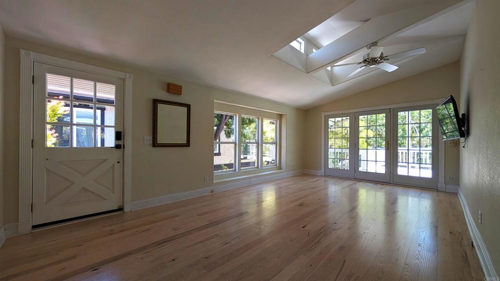 5447 Don Luis Drive, Carlsbad CA 92010