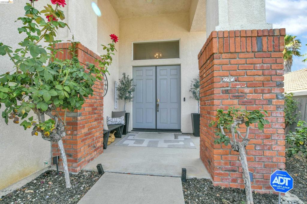 5108 Adriana Ct