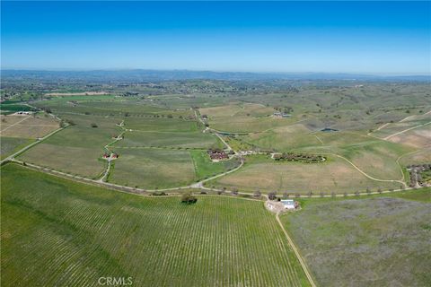 Tiny photo for 5010 Gate 4 Rd. Rd, Paso Robles, CA 93446 (MLS # SC25117762)