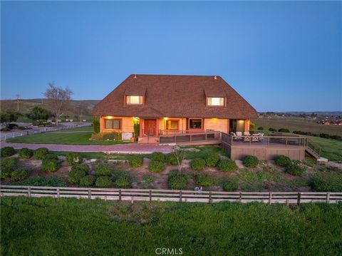 Tiny photo for 5010 Gate 4 Rd. Rd, Paso Robles, CA 93446 (MLS # SC25117762)