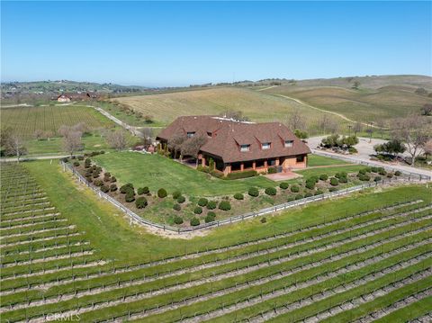 Tiny photo for 5010 Gate 4 Rd. Rd, Paso Robles, CA 93446 (MLS # SC25117762)