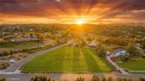 4060 Alta Vista Fallbrook CA 92028