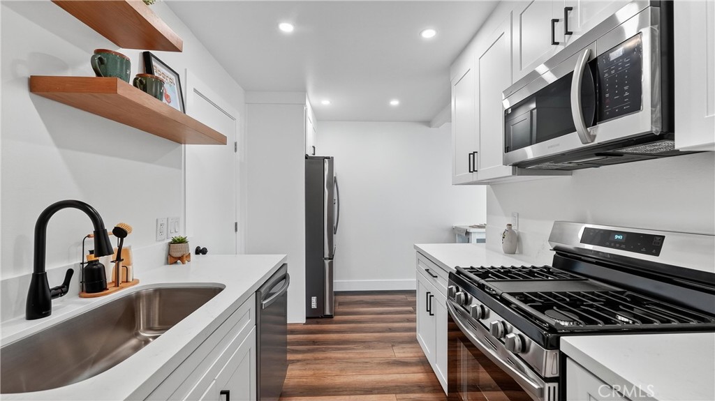 Via Valencia (VIAV) - Residential