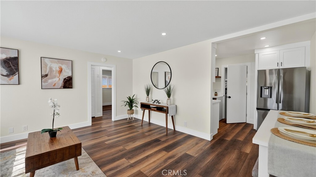 Via Valencia (VIAV) - Residential