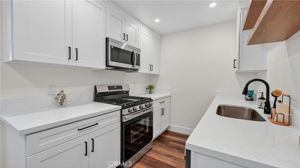 Via Valencia (VIAV) - Residential