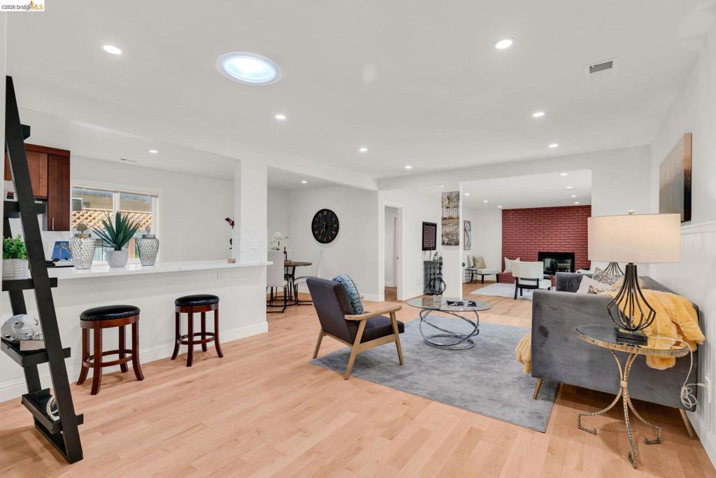 1631 Via Ventana