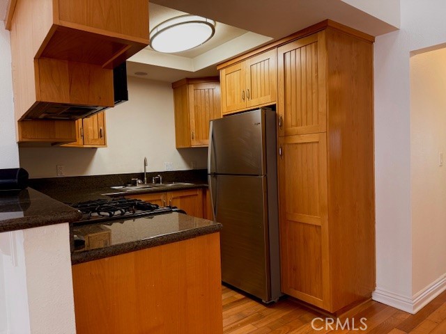 1100 Walnut Avenue 5