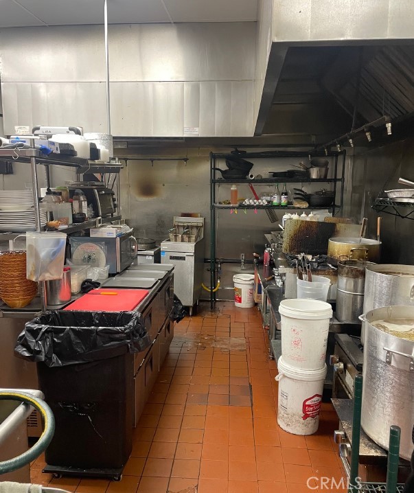 2610 W Edinger Street D