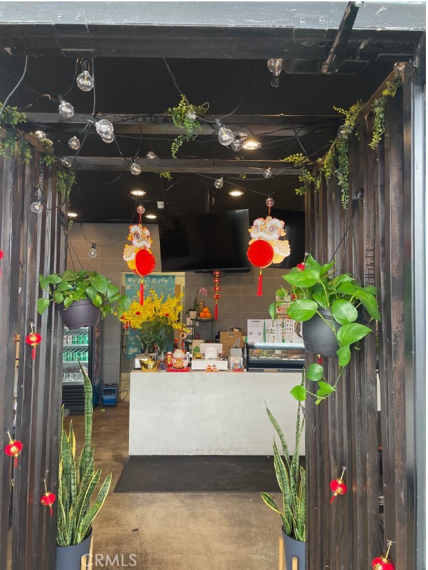 2610 W Edinger Street D