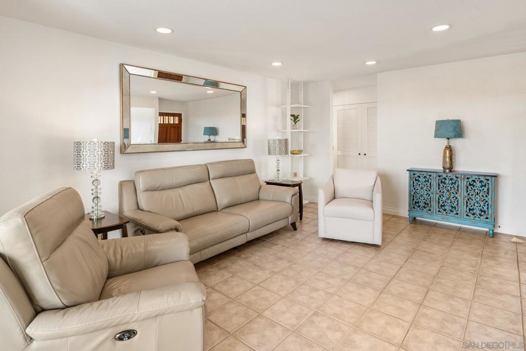 Del Cerro - Residential