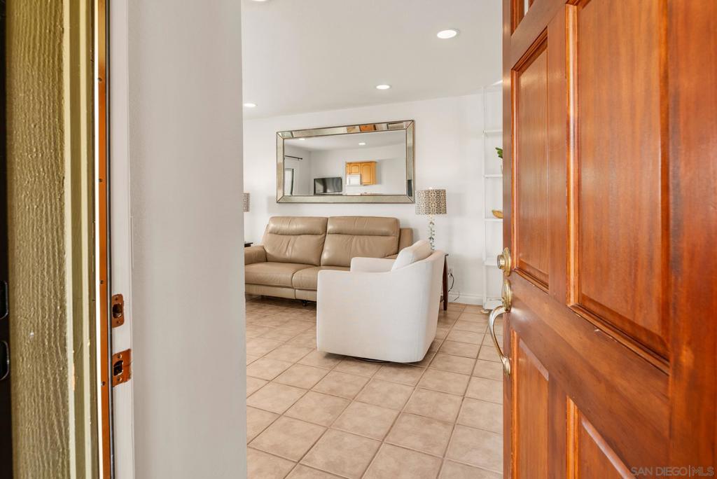 Del Cerro - Residential