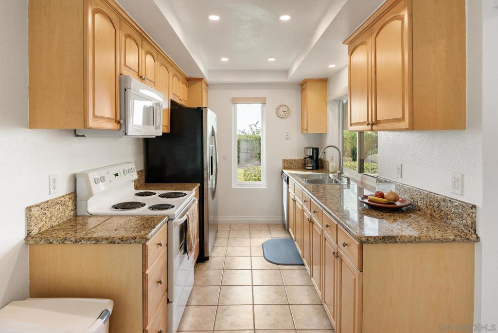 Del Cerro - Residential