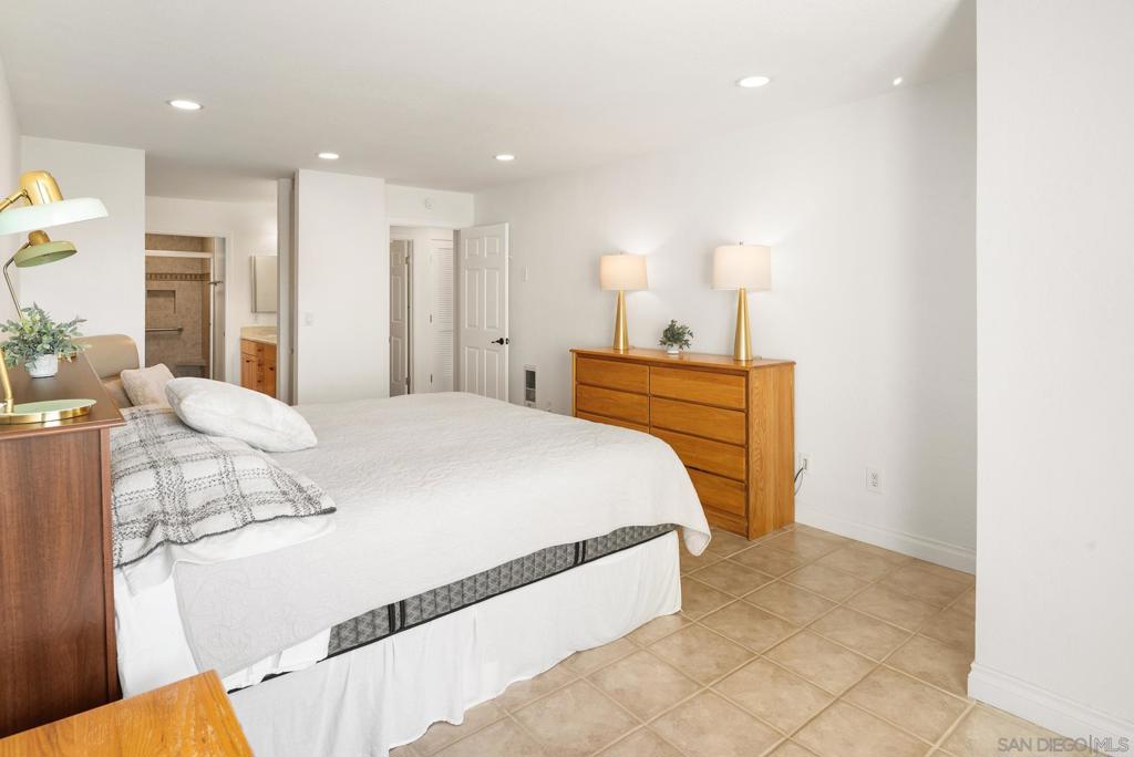 Del Cerro - Residential