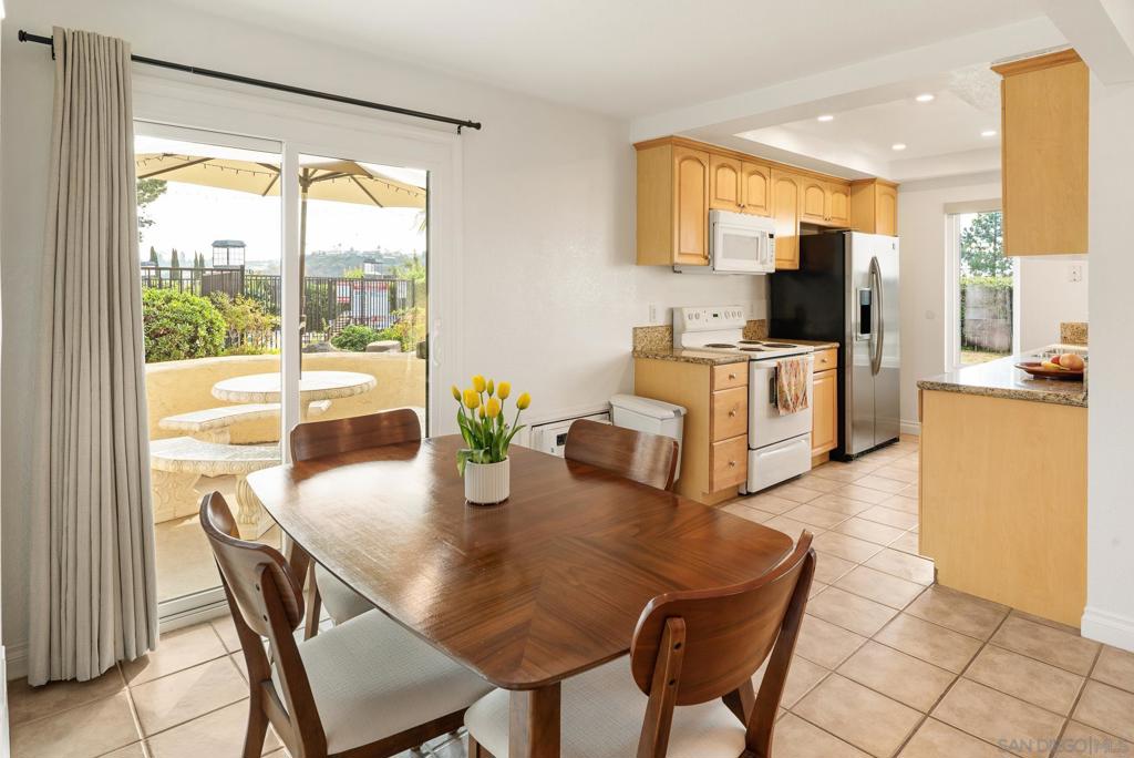 Del Cerro - Residential