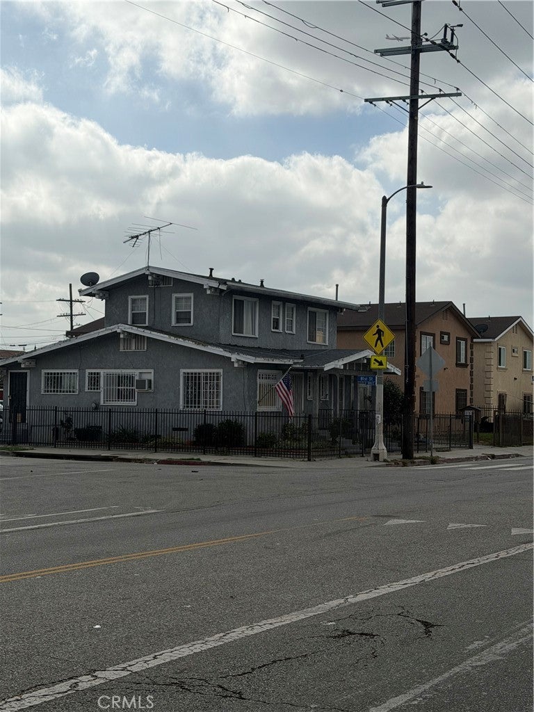 310 E 81st