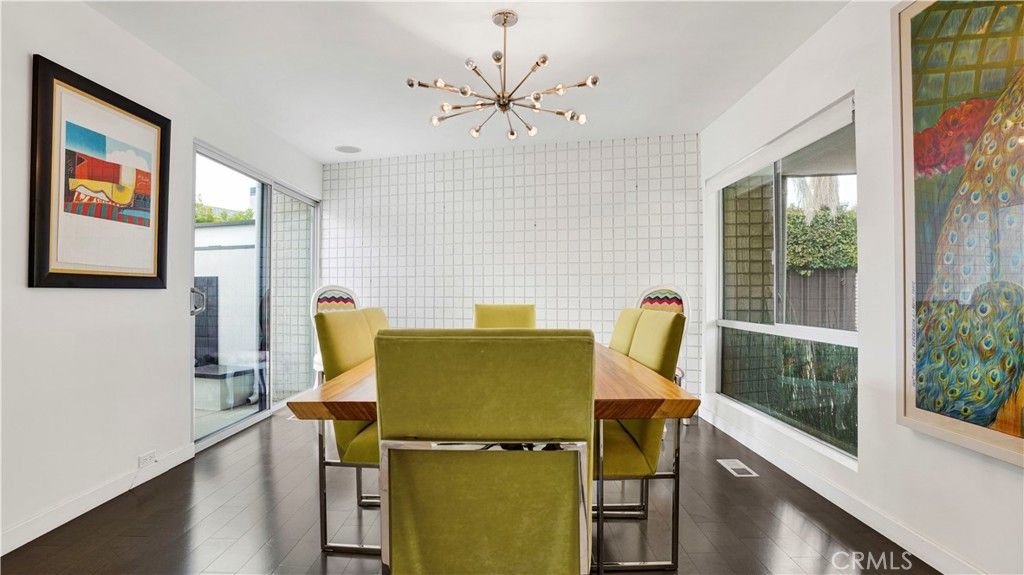 Photo of 2000 Nautilus Lane, Newport Beach, CA 92660 (MLS # NP26114310)