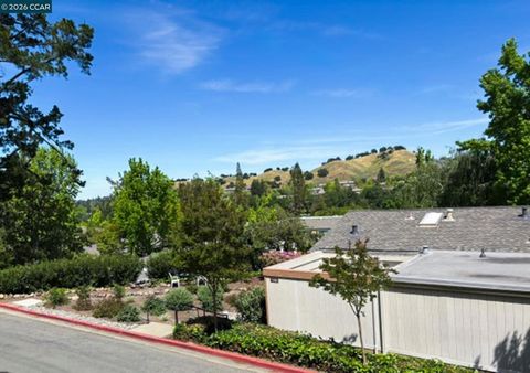 Photo of 1216 Running Springs Rd Rd #6, Walnut Creek, CA 94595 (MLS # 41129713)