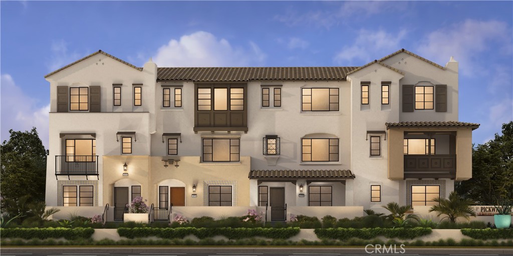 This popular Plan 1 townhome features a stunning white kitchen with quartz countertops and high-end kitchen aid appliances. With the oversized kitchen island, entertaining is easy! With a bedroom downstairs you have a perfect office or guest room!
-Larger front patio
-Mountain views
-Undercabinet kitchen lighting
-White quartz countertops
-Upgraded laminate flooring
-White shaker cabinets