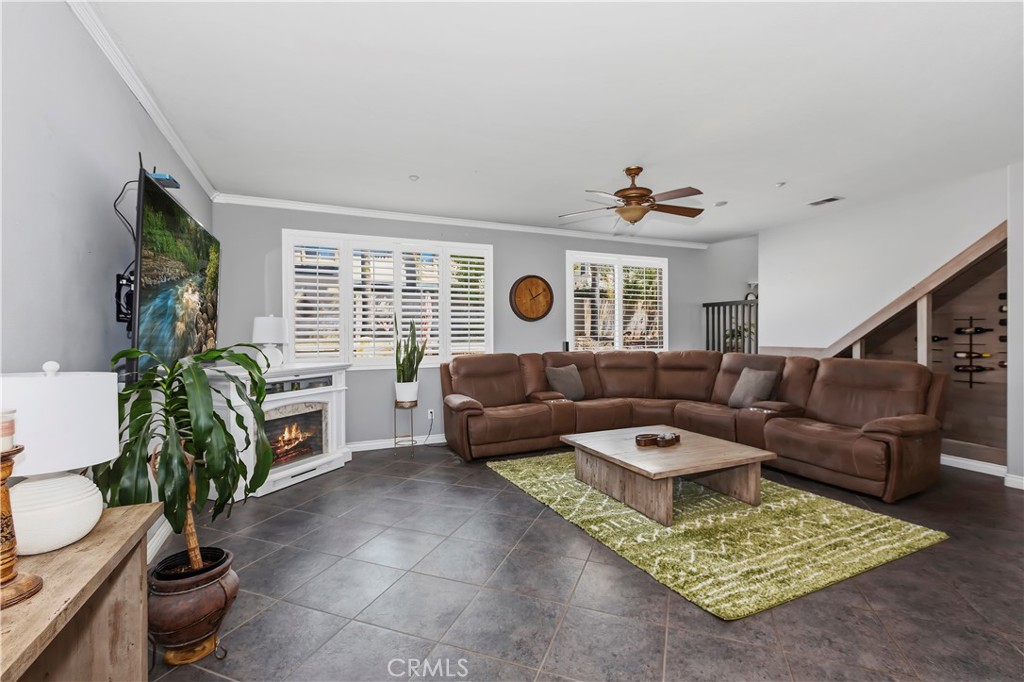 15458 Gatwick Avenue