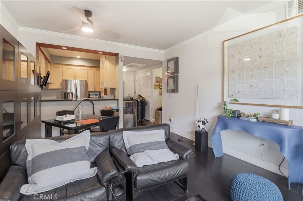 1001 Laurel Street 316