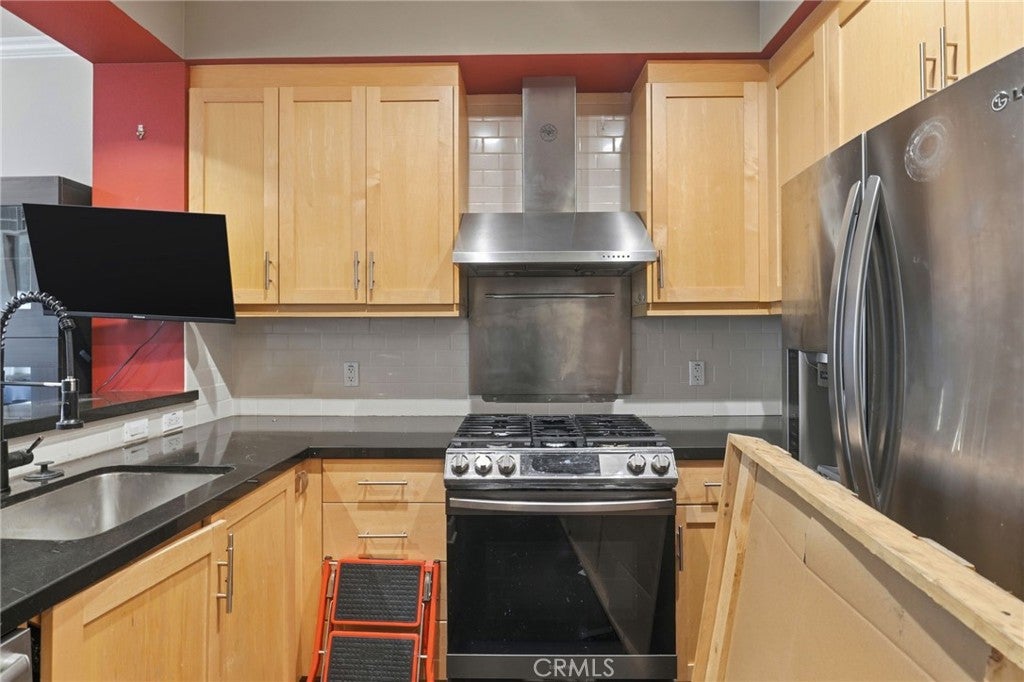 1001 Laurel Street 316