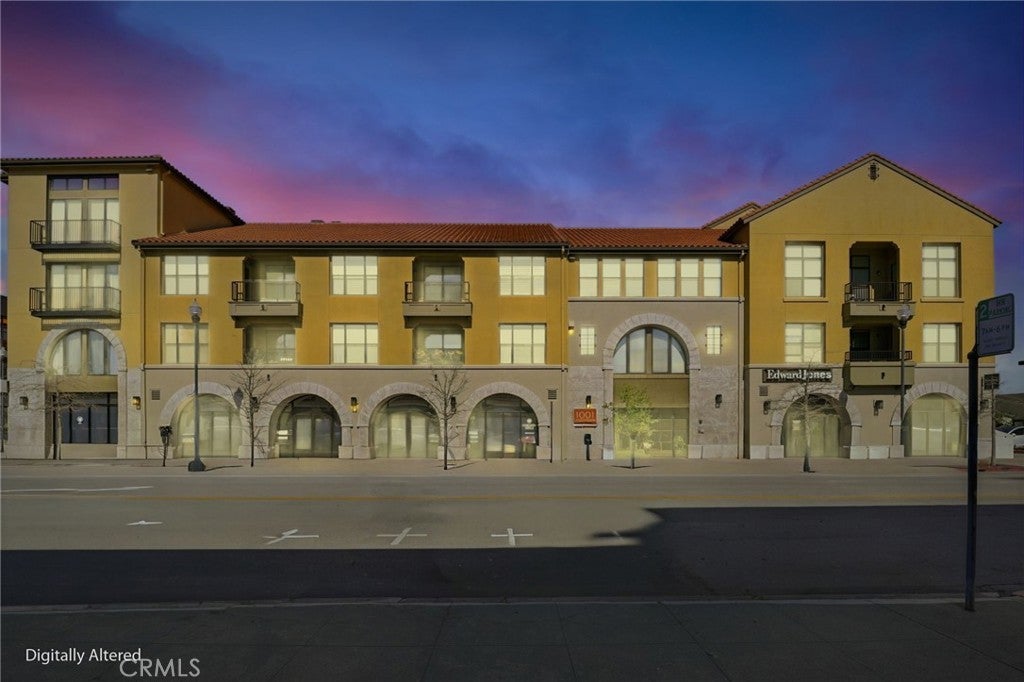 1001 Laurel Street 316