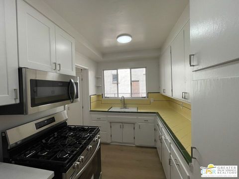 Photo of 1057 S Genesee Avenue, Los Angeles, CA 90019 (MLS # 26755153PS)